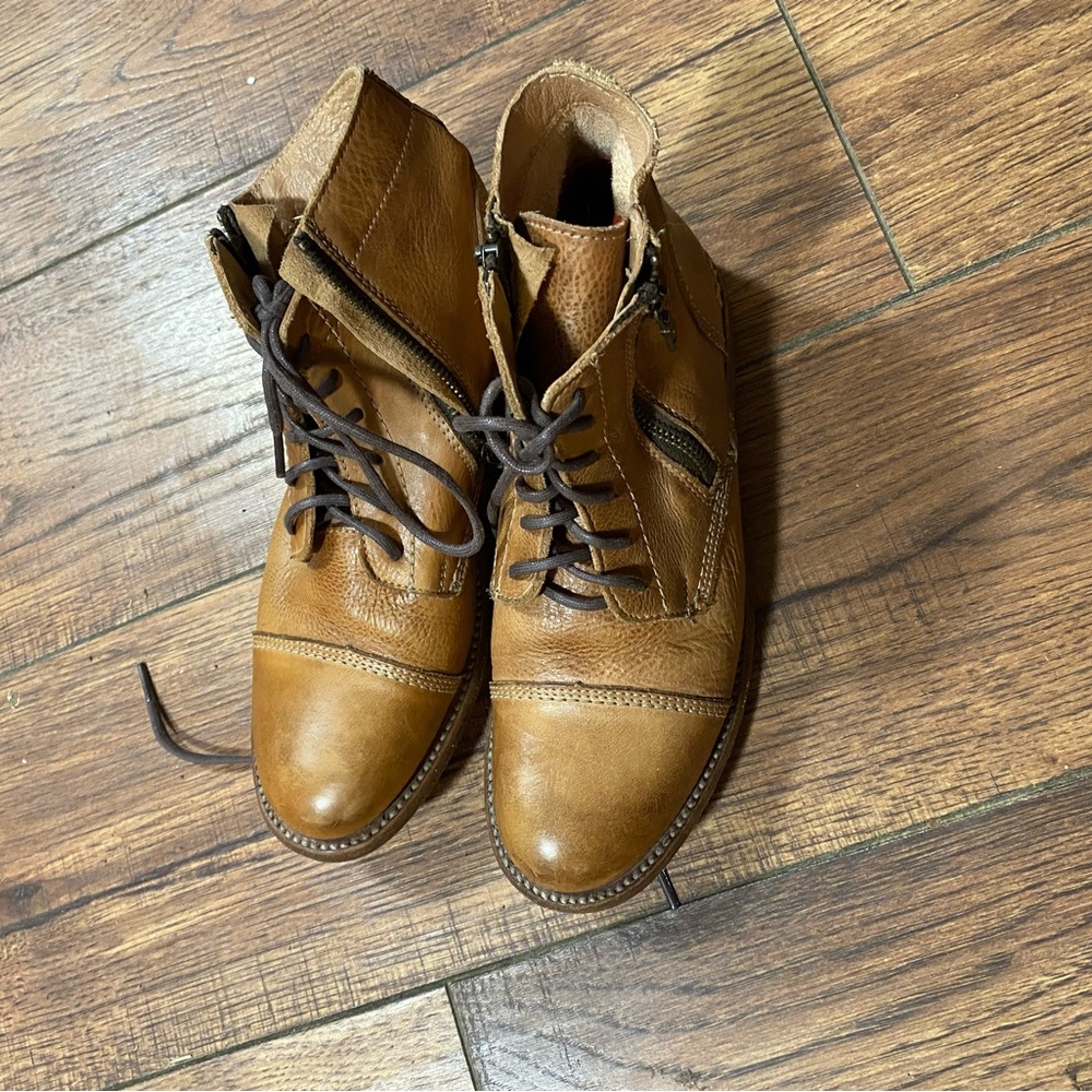 Women Tan Leather Boots